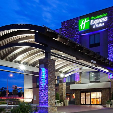 Holiday Inn Express And Suites Rochester West-Medical Center, An Ihg Hotel Esterno foto